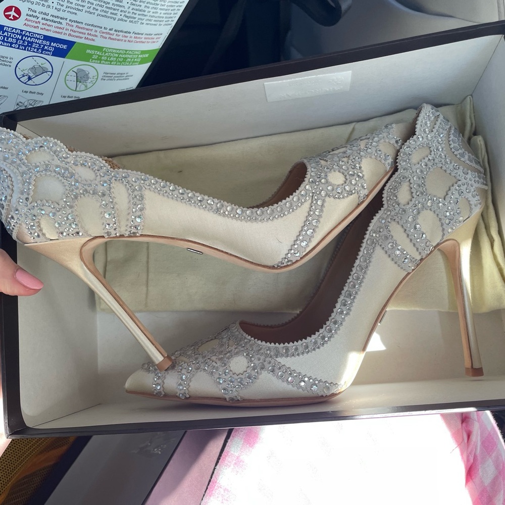 Badgley Mischka Cream and Silver Embellished Heels